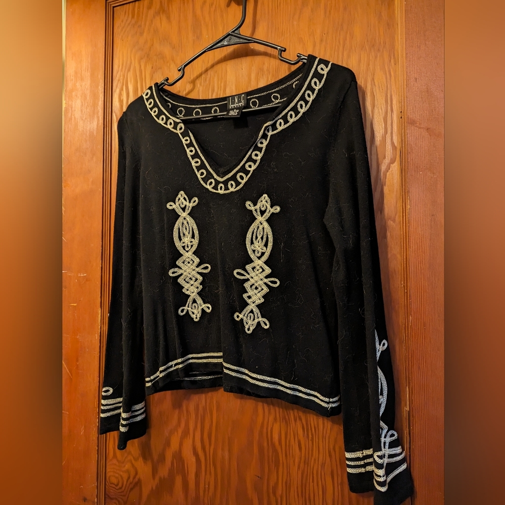 Black vintage style top with flared sleeves